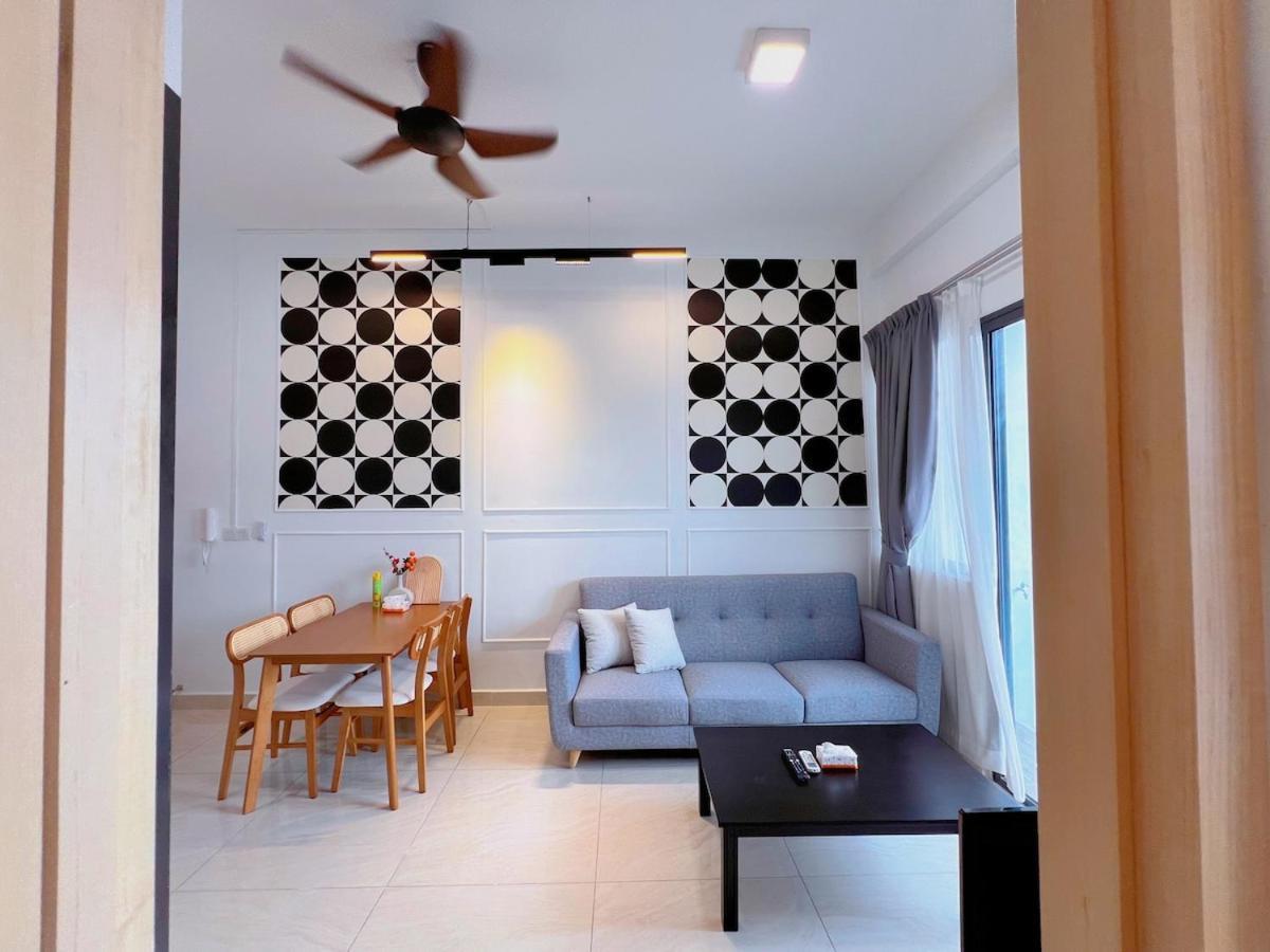 The Luxe 4px With Balcony Near Quill Mall & Monorail Medan Tuanku Pangsapuri